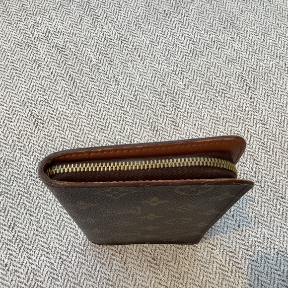 LOUIS VUITTON ZIPPY WALLET MONOGRAM CANVAS ZIPPER WALLET - Picture 9 of 17